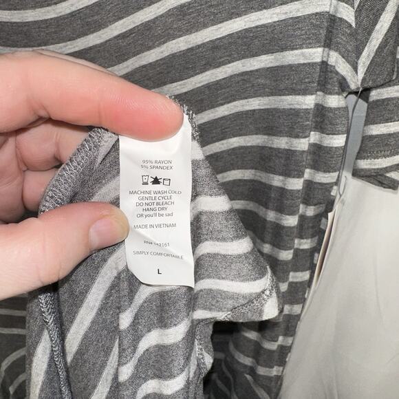 LuLaRoe Nicole Grey Striped Dress NWT Size Large - Picture 4 of 4